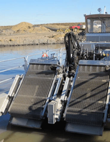 Service boat