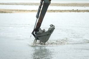 How dredging can unlock value for mining tailings management projects 300x200